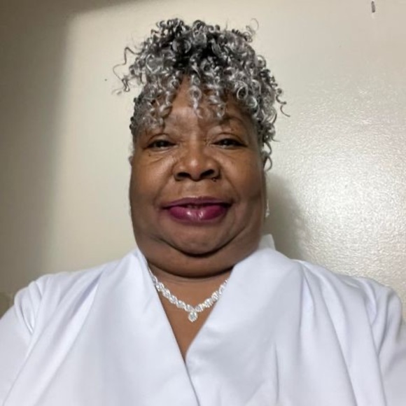 Meet your Posher, Roberta - Picture 1 of 1